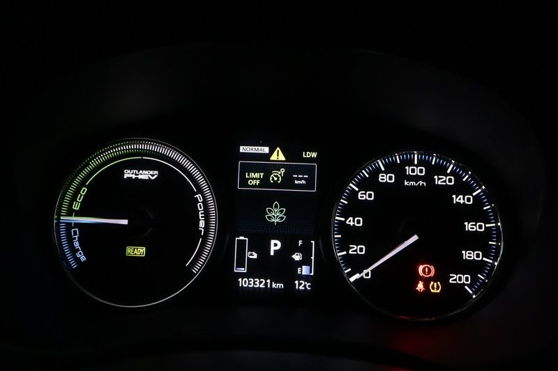 Mitsubishi Outlander bild 16