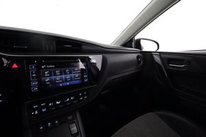 Toyota Auris bild 24