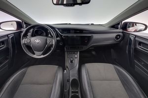 Toyota Auris bild 13