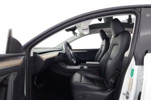 Tesla Model Y bild 10