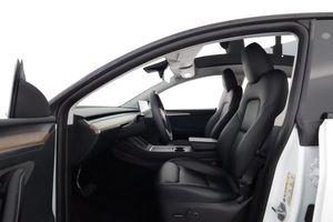 Tesla Model Y bild 10