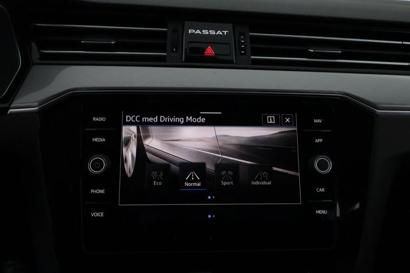 Volkswagen Passat bild 22
