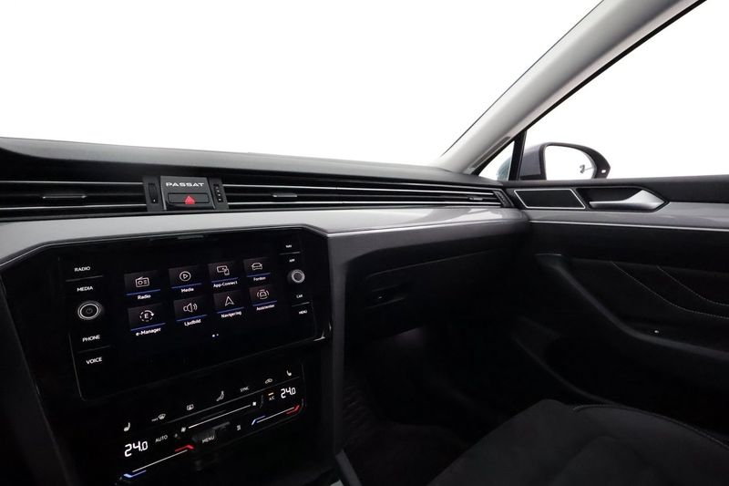 Volkswagen Passat bild 23