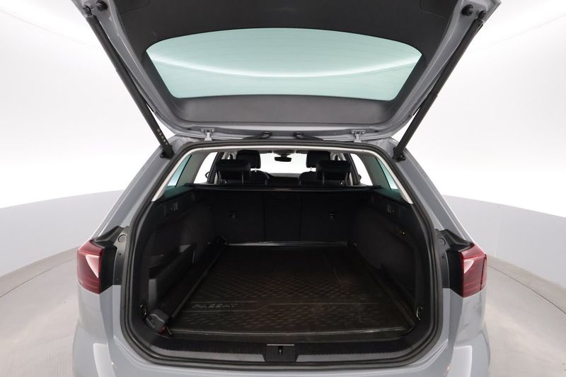 Volkswagen Passat bild 26