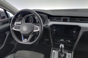 Volkswagen Passat bild 15