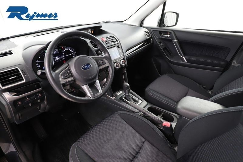 Subaru Forester bild 5