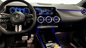Mercedes GLA250 bild 11