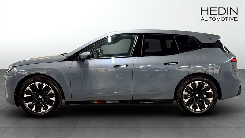 BMW iX bild 6