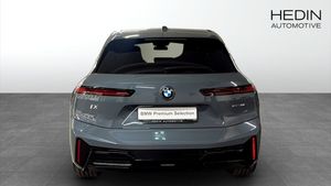 BMW iX bild 7