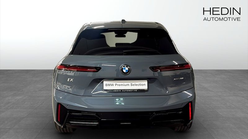 BMW iX bild 7