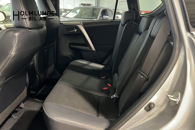 Toyota RAV4 bild 7