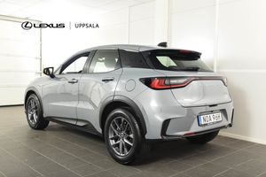 Lexus LBX bild 2