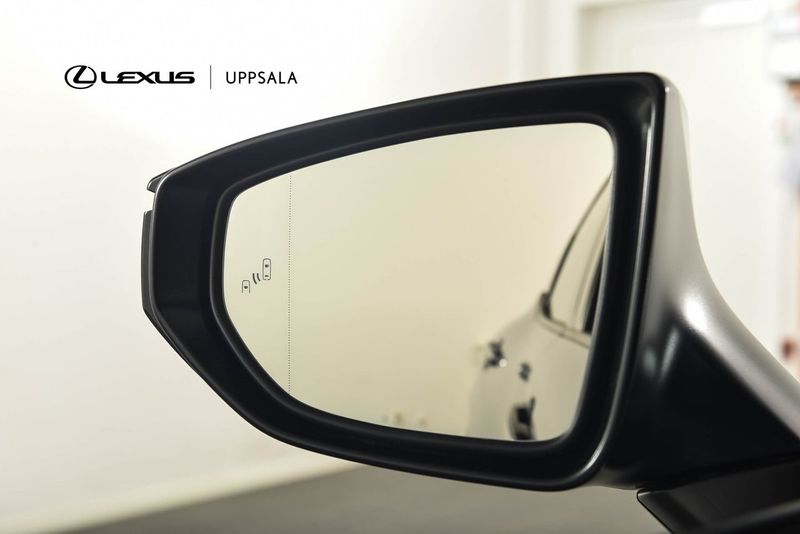 Lexus LBX bild 16