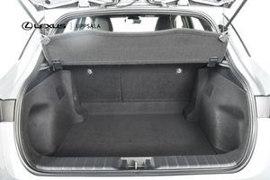 Lexus LBX bild 9