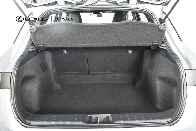 Lexus LBX bild 9