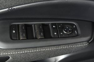 Lexus LBX bild 12