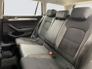 Volkswagen Passat bild 13