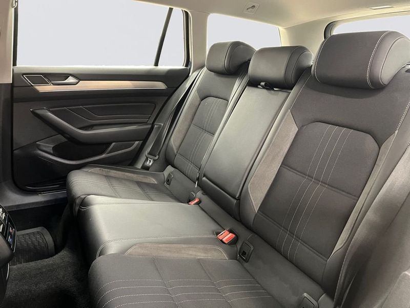 Volkswagen Passat bild 13