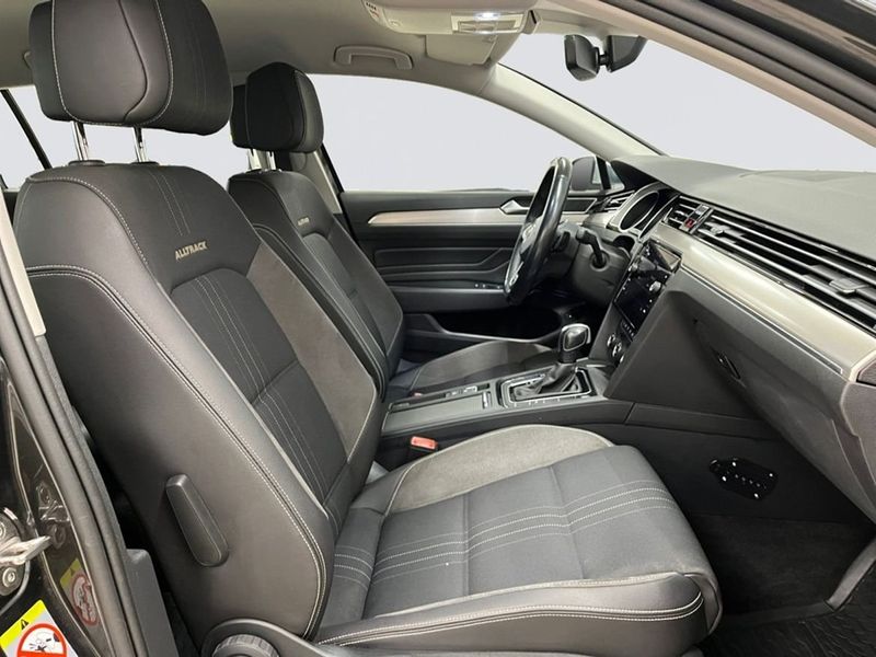 Volkswagen Passat bild 14