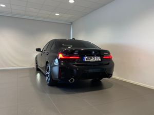 BMW 330 bild 10