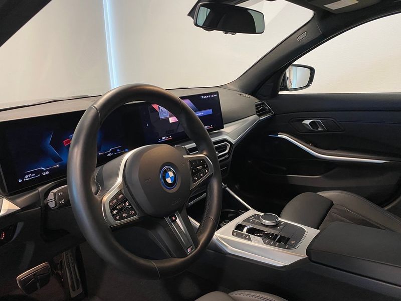 BMW 330 bild 5