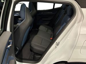 Volvo EX30 bild 7