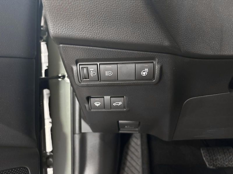 Toyota Corolla Cross bild 17