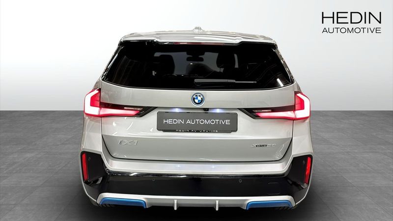 BMW iX1 bild 7