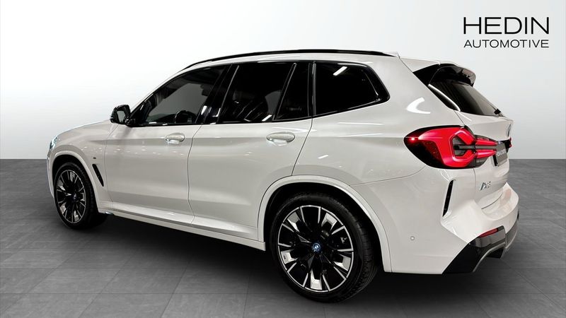 BMW iX3 bild 2