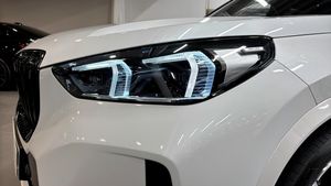 BMW iX1 bild 11