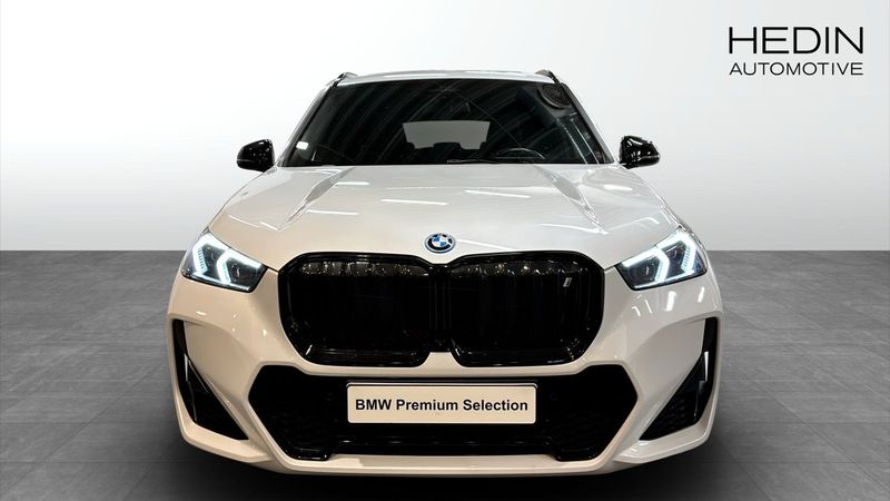BMW iX1 bild 8