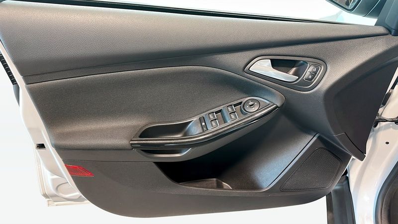 Ford Focus bild 11