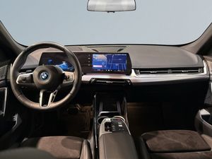 BMW X1 bild 8