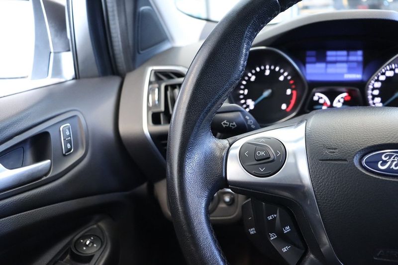 Ford Kuga bild 7