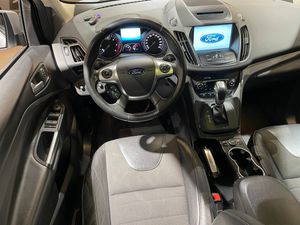 Ford Kuga bild 6