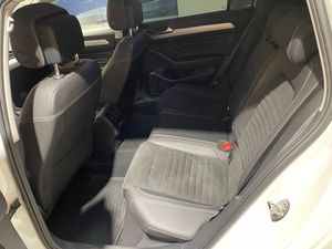 Volkswagen Passat bild 5