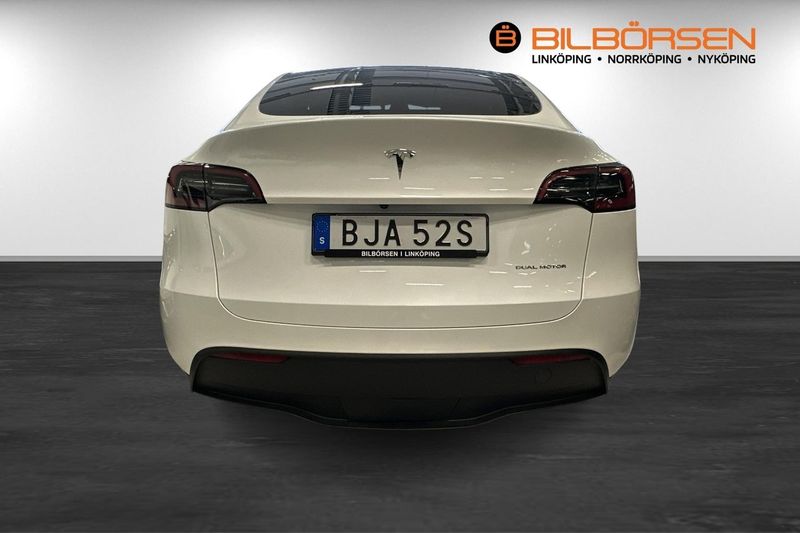 Tesla Model Y bild 5