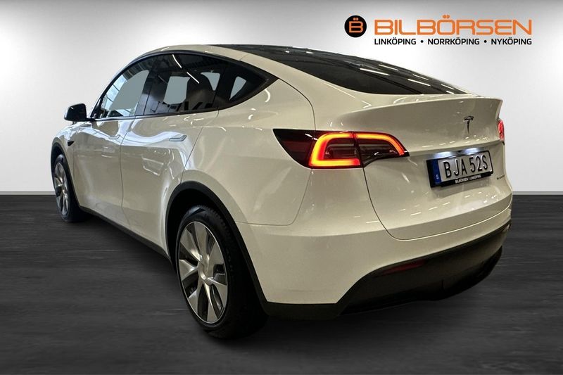 Tesla Model Y bild 6