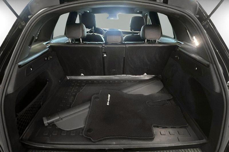 Mercedes GLC220 bild 14