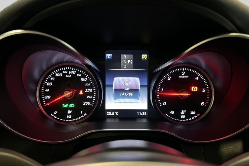 Mercedes GLC220 bild 10