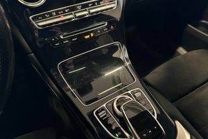 Mercedes GLC220 bild 12