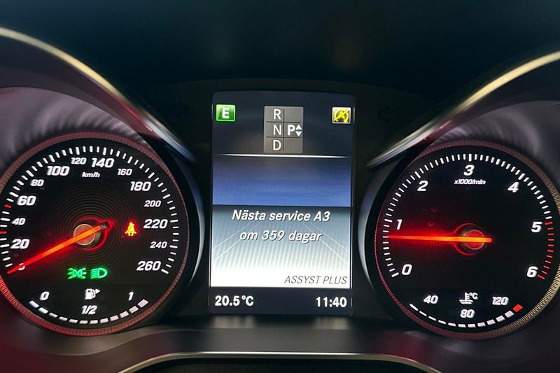 Mercedes GLC220 bild 17