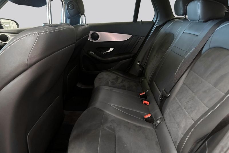 Mercedes GLC220 bild 9