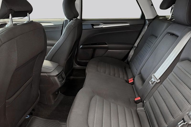 Ford Mondeo bild 9