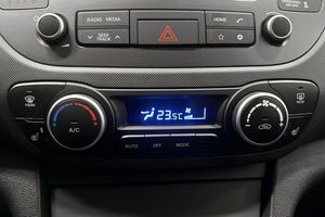 Hyundai i10 bild 13
