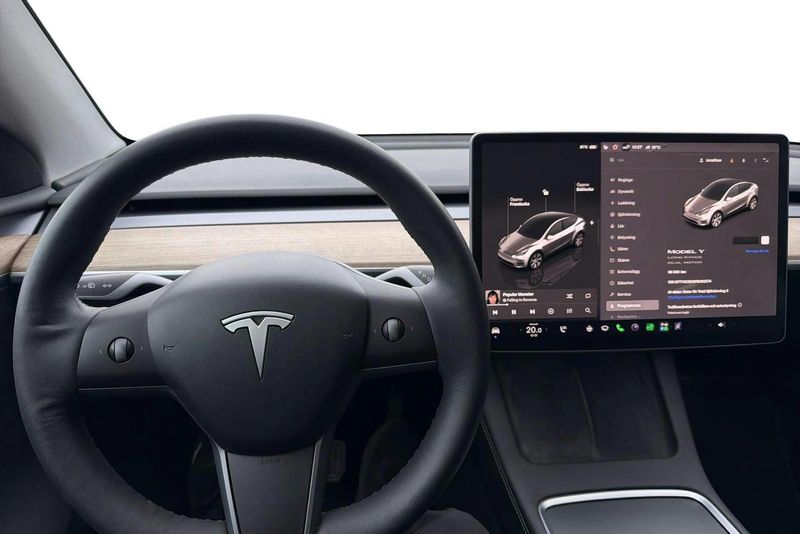 Tesla Model Y bild 10