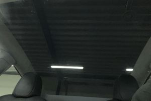 Tesla Model Y bild 16