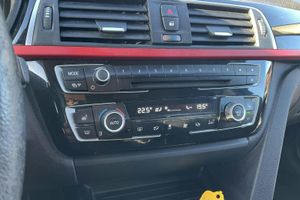 BMW 320 bild 12