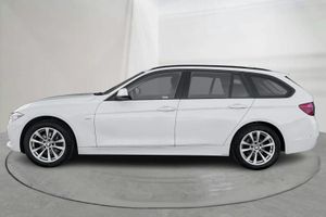 BMW 320 bild 2