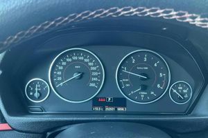BMW 320 bild 10